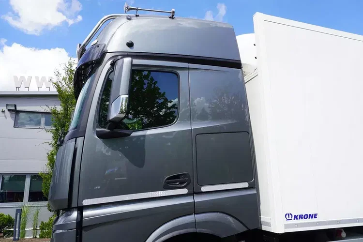 Mercedes Actros 2548 MP5 / Chłodnia Krone 18 EPAL Multitemperatura / Doppelstock 36 EPAL / Kabina GIGA SPACE zdjęcie 13