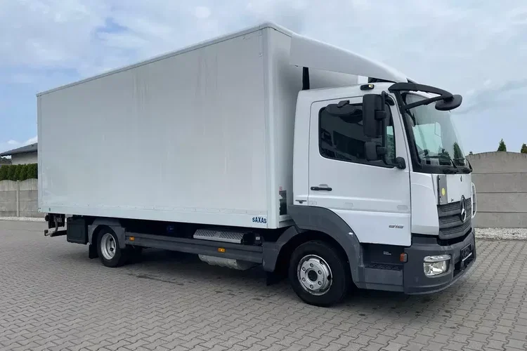 Mercedes ATEGO 818 klima, pneumatyka zdjęcie 4