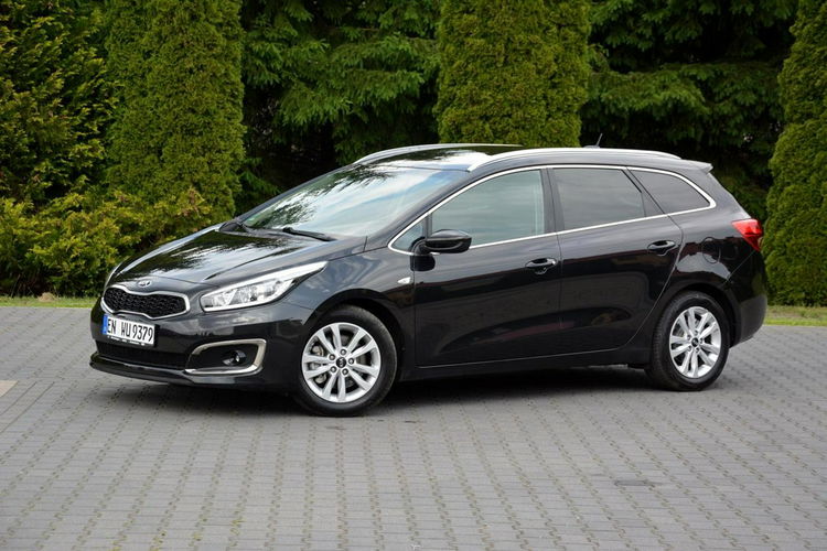 Kia Cee'd 1.6GDI(135KM) Lift Ledy Navi Kamera Klimatronic Grzana kierownica ASO zdjęcie 3