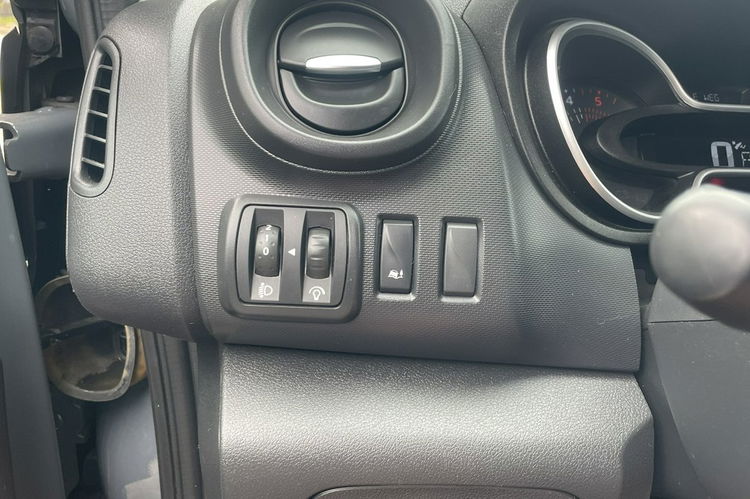 Renault Trafic Grand Passenger 2.0 dCi - 146KM - 6os. - Automat - Klima - FV23% zdjęcie 12