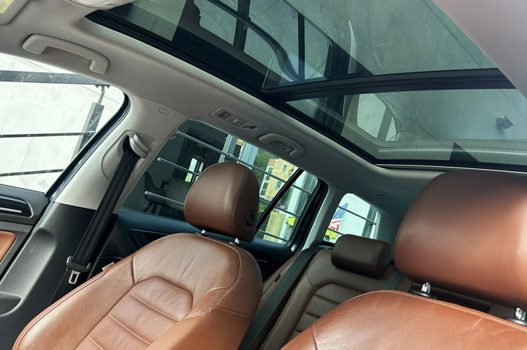 Volkswagen Golf 2.0 TDI NAVI - Bardzo bogato wyposażony - Panorama - Skóra - Kayless zdjęcie 10