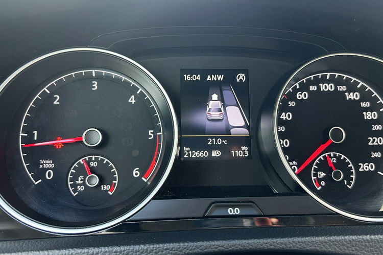 Volkswagen Golf 2.0 TDI NAVI - Bardzo bogato wyposażony - Panorama - Skóra - Kayless zdjęcie 16