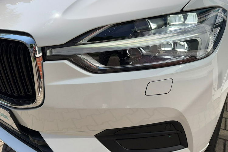 Volvo XC 60 Momentum LED Virtual Cockpit Skóra / Alkantara zdjęcie 3