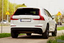 Volvo XC 60 T6 AWD 2020 Momentum Panorama FulLed Kamera Cof Podgrzewane fotele zdjęcie 4