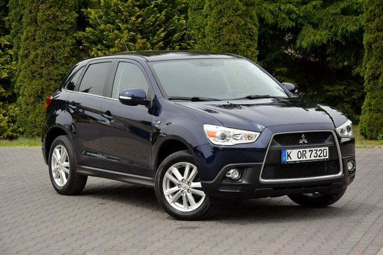 Mitsubishi ASX 1.6 ben (117 KM) Klimatronic Grzane fotele ALU 16 DOT 2024 zdjęcie 9