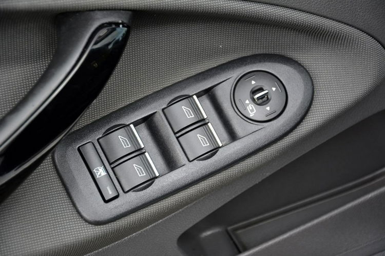 Ford Kuga Titanium Lift 4WD Navi Kamera 2XParktronic xenon LEDY Hak Oryginał zdjęcie 28