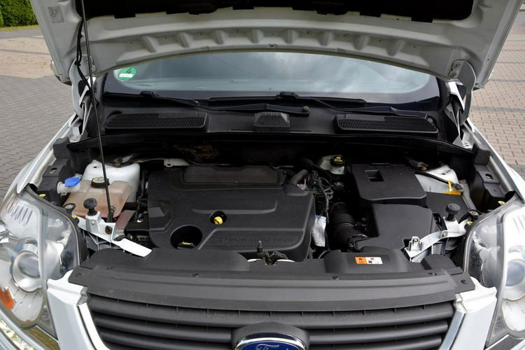 Ford Kuga Titanium Lift 4WD Navi Kamera 2XParktronic xenon LEDY Hak Oryginał zdjęcie 30