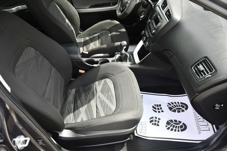 Kia Cee'd 1.4 Benz Parktronic.El.szyby.Centralka.. zdjęcie 19