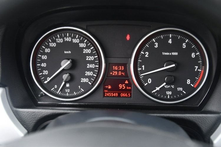 BMW 325 2, 5benz Coupe/Skóry.Klimatr 2 str.Szyberdach.Parktronic.El.Fotele.OKAZ zdjęcie 33