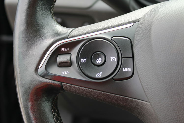 Opel Grandland X 1.6 Turbo Elegance Bussines Pack Automat zdjęcie 21