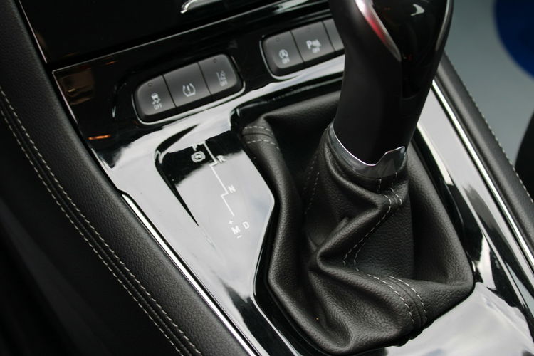 Opel Grandland X 1.6 Turbo Elegance Bussines Pack Automat zdjęcie 27