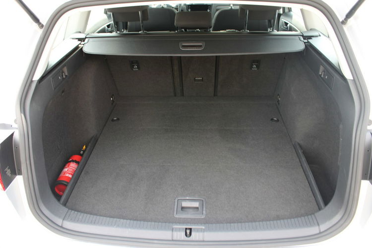 Volkswagen Golf Comfortline A Gwarancja Auto-Hold zdjęcie 12