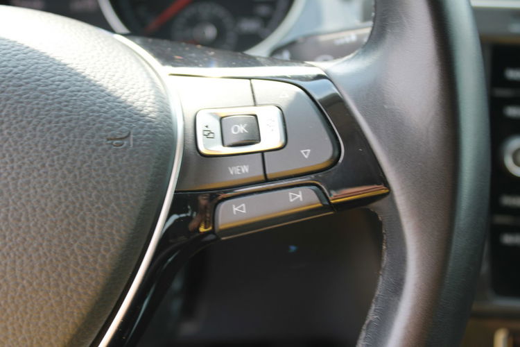 Volkswagen Golf Comfortline A Gwarancja Auto-Hold zdjęcie 21