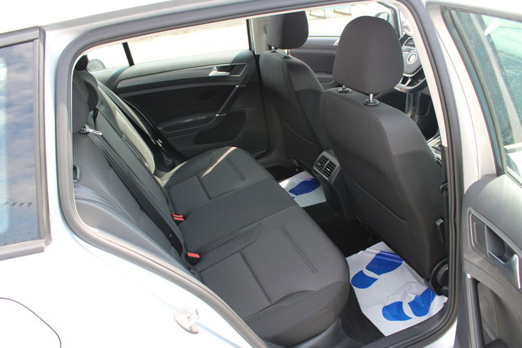 Volkswagen Golf Comfortline A Gwarancja Auto-Hold zdjęcie 26