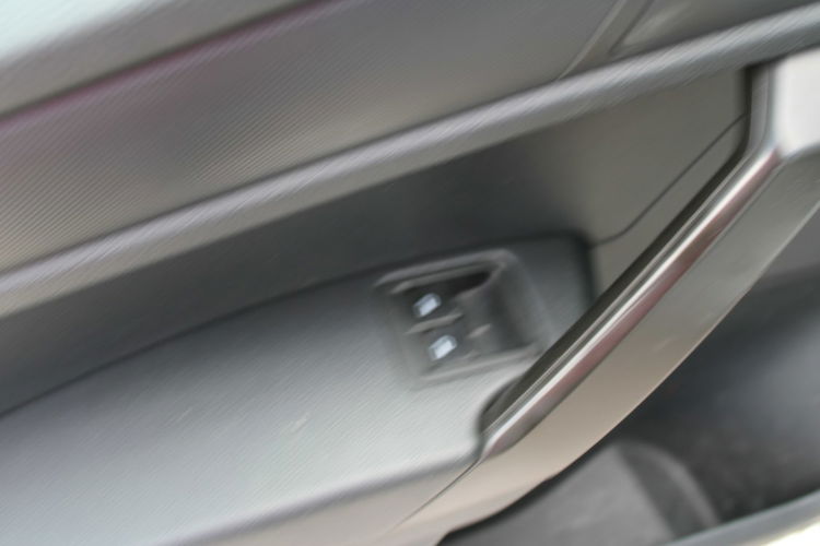 Volkswagen Caddy Salon Polska Gwarancja F-vat zdjęcie 14