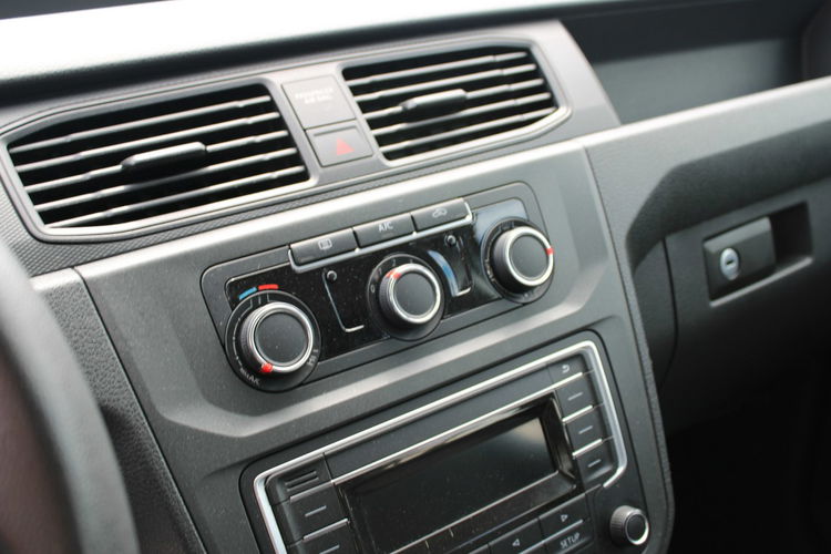 Volkswagen Caddy Salon Polska Gwarancja F-vat zdjęcie 16