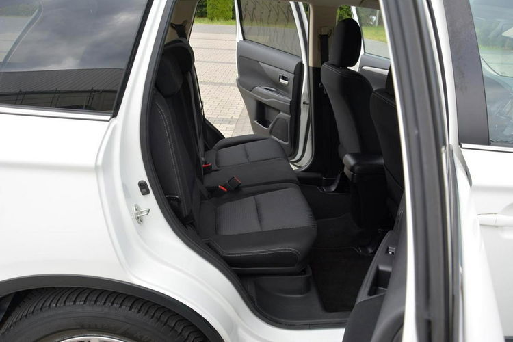 Mitsubishi Outlander 2.0(150KM) Lift 98 tys przebieg Ledy Kamera Alu Grzane fotele ASO zdjęcie 17