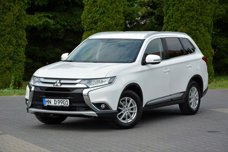 Mitsubishi Outlander 2.0(150KM) Lift 98 tys przebieg Ledy Kamera Alu Grzane fotele ASO zdjęcie 2