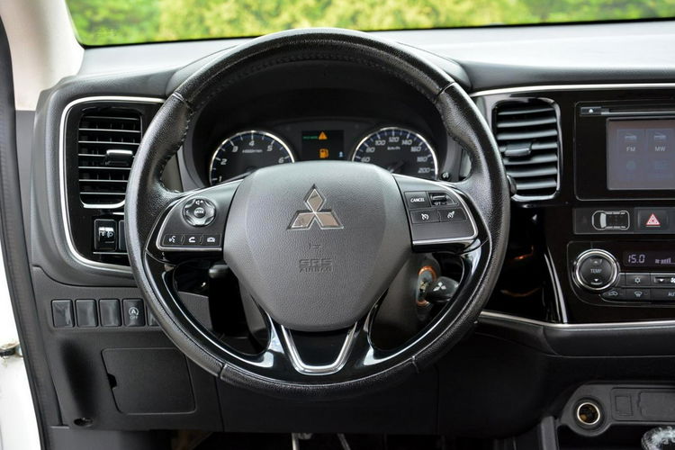 Mitsubishi Outlander 2.0(150KM) Lift 98 tys przebieg Ledy Kamera Alu Grzane fotele ASO zdjęcie 23