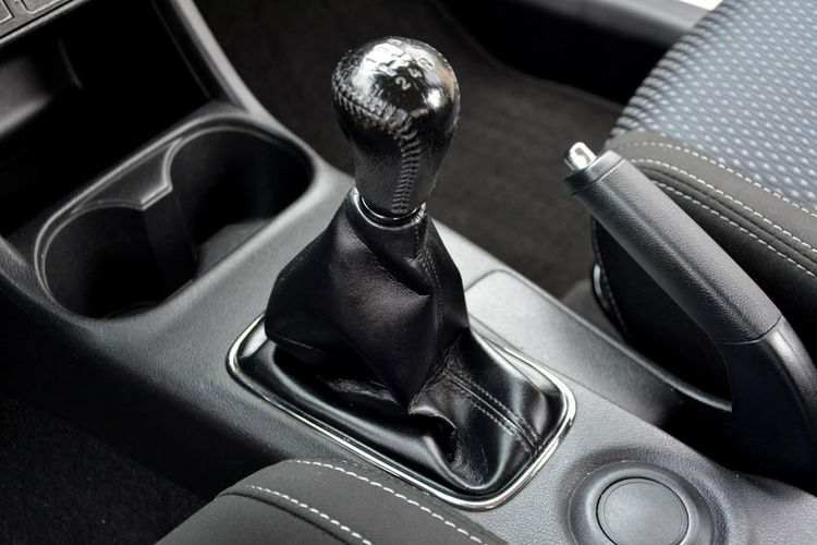 Mitsubishi Outlander 2.0(150KM) Lift 98 tys przebieg Ledy Kamera Alu Grzane fotele ASO zdjęcie 30