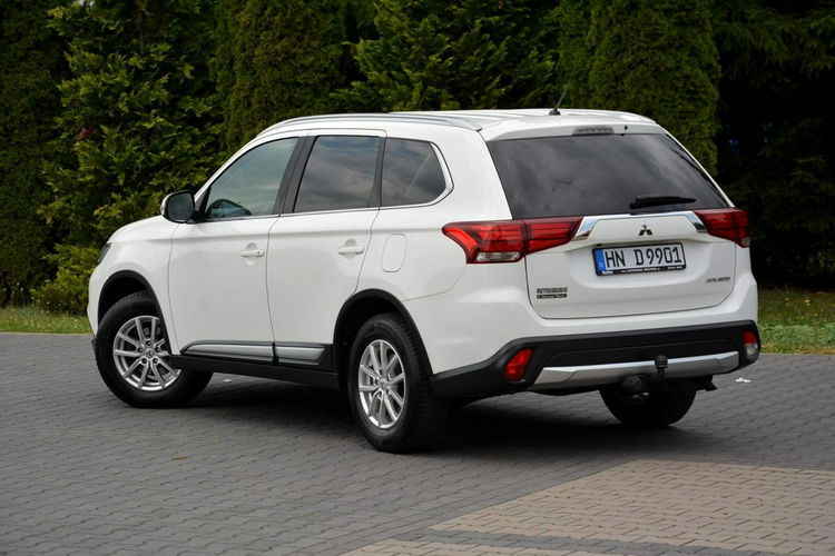 Mitsubishi Outlander 2.0(150KM) Lift 98 tys przebieg Ledy Kamera Alu Grzane fotele ASO zdjęcie 6