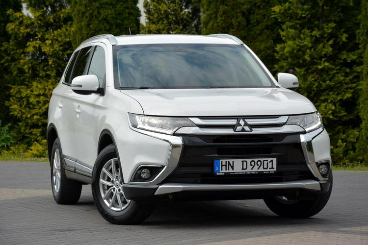 Mitsubishi Outlander 2.0(150KM) Lift 98 tys przebieg Ledy Kamera Alu Grzane fotele ASO zdjęcie 9