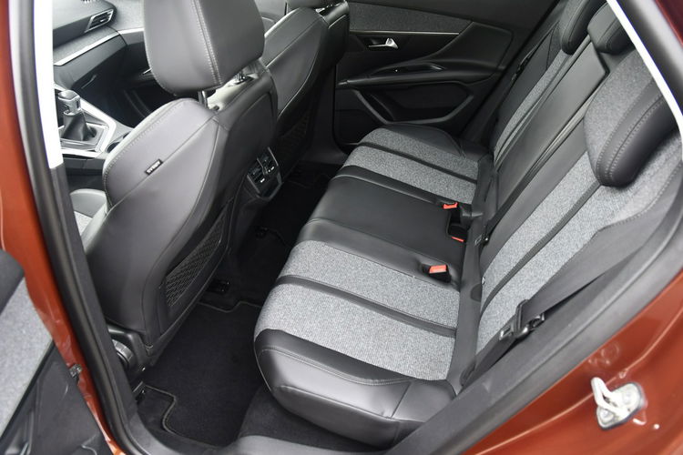 Peugeot 3008 1.2Turbo GT-Line.Ledy.Bi-Xenon.Panorama Dach.Klimatr 2 str. Kamera Cof zdjęcie 17