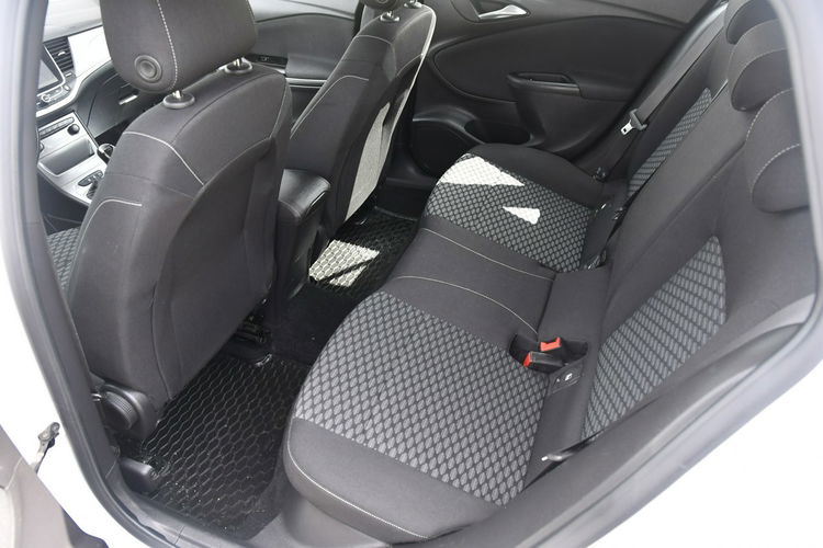 Opel Astra 1.4Turbo Benz. Navigacja.Klimatr 2 str.Parktr.Temp.Ledy.LIFT . zdjęcie 19