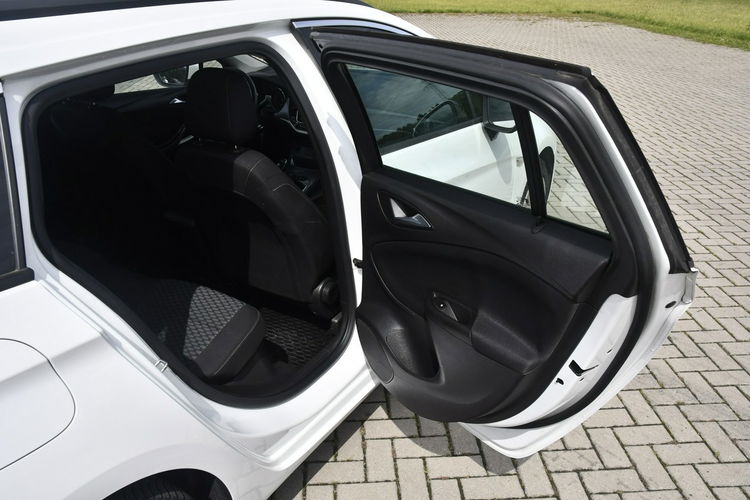 Opel Astra 1.4Turbo Benz. Navigacja.Klimatr 2 str.Parktr.Temp.Ledy.LIFT . zdjęcie 24