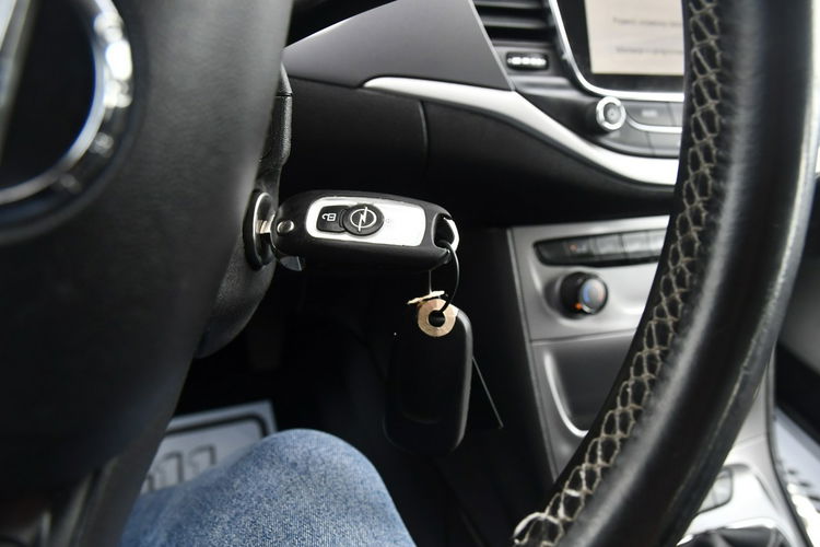 Opel Astra 1.4Turbo Benz. Navigacja.Klimatr 2 str.Parktr.Temp.Ledy.LIFT . zdjęcie 35