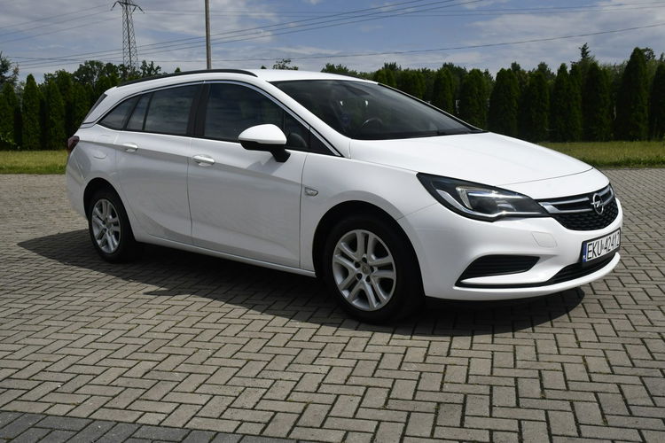 Opel Astra 1.4Turbo Benz. Navigacja.Klimatr 2 str.Parktr.Temp.Ledy.LIFT . zdjęcie 4