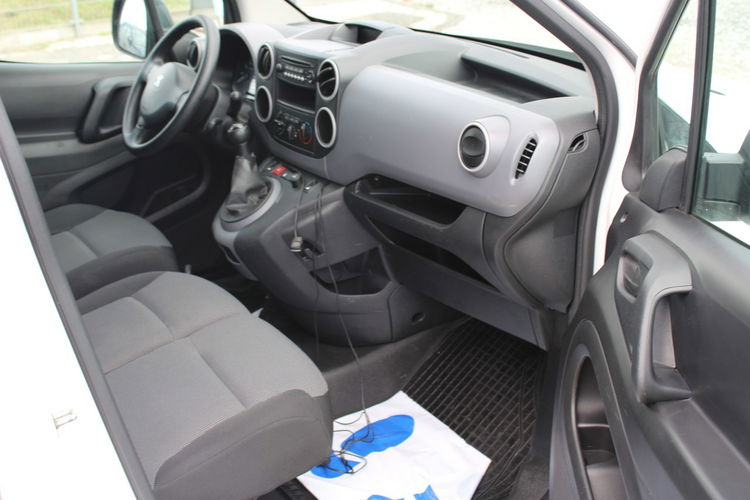 Peugeot Partner 3-osobowe L2H1 Gwarancja zdjęcie 20