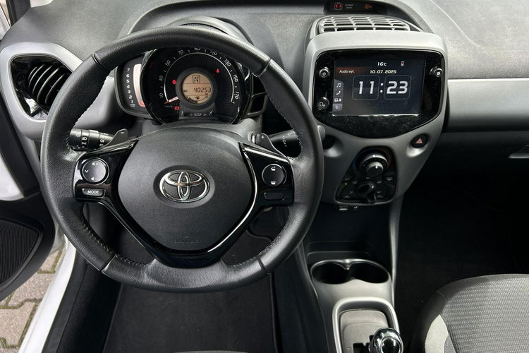 Toyota Aygo 1.0 VVTi 72KM X-PLAY TECH STYLE, salon Polska, gwarancja, zdjęcie 10