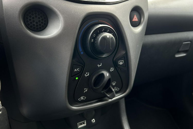 Toyota Aygo 1.0 VVTi 72KM X-PLAY TECH STYLE, salon Polska, gwarancja, zdjęcie 18