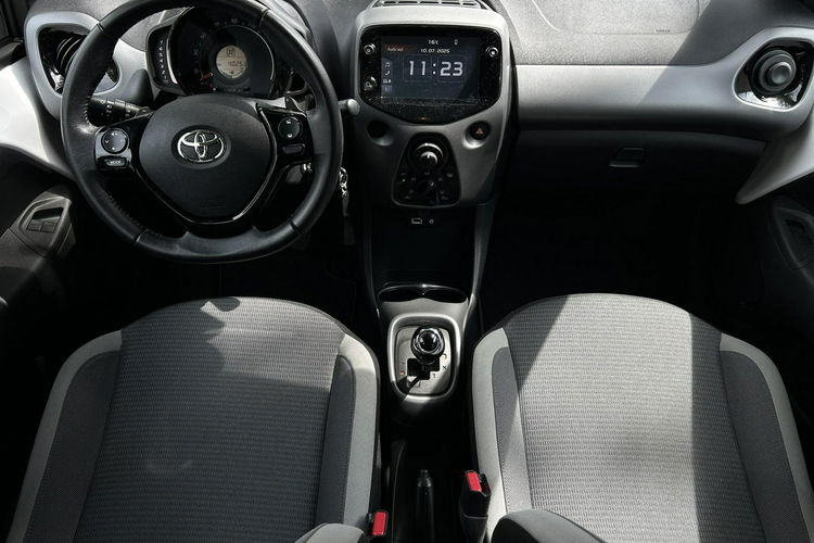 Toyota Aygo 1.0 VVTi 72KM X-PLAY TECH STYLE, salon Polska, gwarancja, zdjęcie 9