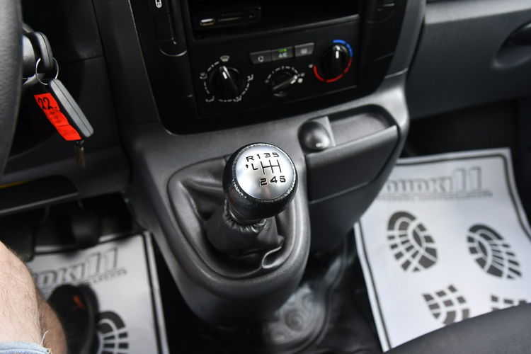 Peugeot Expert 2.0hdi 9 Osobowy.Tempomat.Klimatyzacja.El.Szyby.Centralka.kred zdjęcie 25