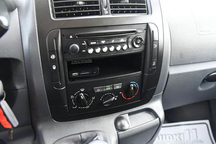 Peugeot Expert 2.0hdi 9 Osobowy.Tempomat.Klimatyzacja.El.Szyby.Centralka.kred zdjęcie 26