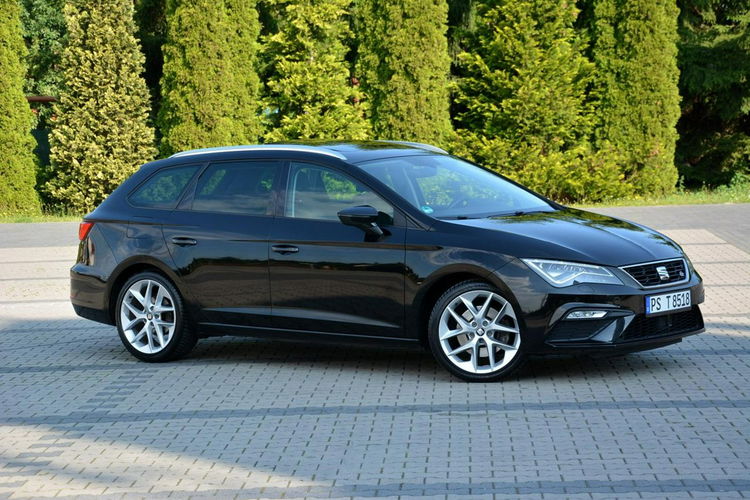 Leon FR_Full Led Skóry Navi Panorama Radar ACC Seat Sound 2xParktr Alu 18 zdjęcie 12