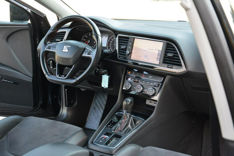 Leon FR_Full Led Skóry Navi Panorama Radar ACC Seat Sound 2xParktr Alu 18 zdjęcie 21