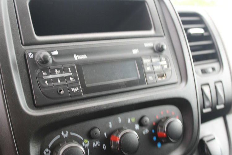 Renault Trafic L2 9 Osobowy F-vat netto 62 520 PLN Gwarancja Salon Polska zdjęcie 21