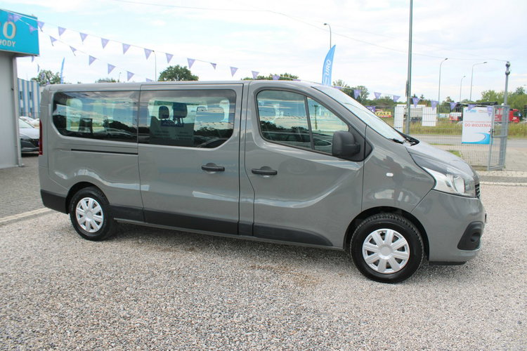 Renault Trafic L2 9 Osobowy F-vat netto 62 520 PLN Gwarancja Salon Polska zdjęcie 4