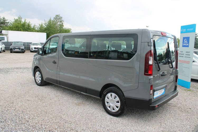 Renault Trafic L2 9 Osobowy F-vat netto 62 520 PLN Gwarancja Salon Polska zdjęcie 8