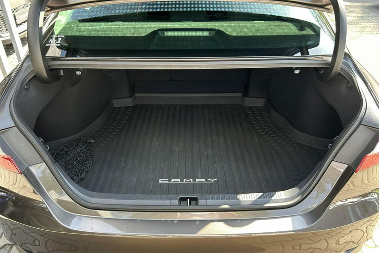 Toyota Camry 2.5 HSD 218KM COMFORT, salon Polska, gwarancja, FV23% zdjęcie 12