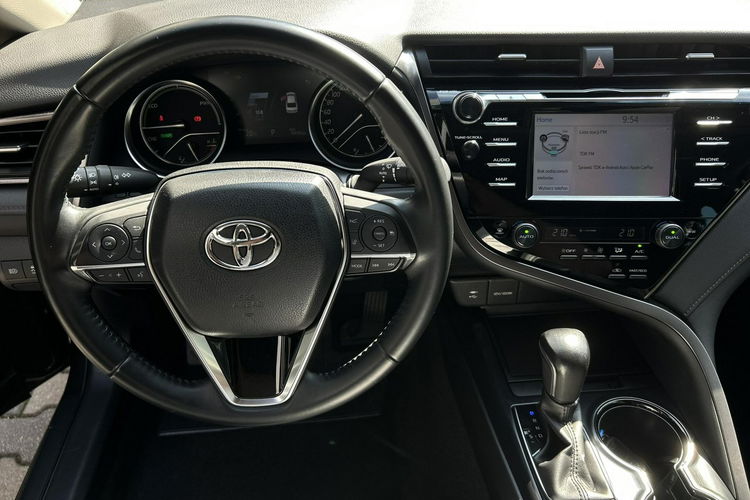 Toyota Camry 2.5 HSD 218KM COMFORT, salon Polska, gwarancja, FV23% zdjęcie 17