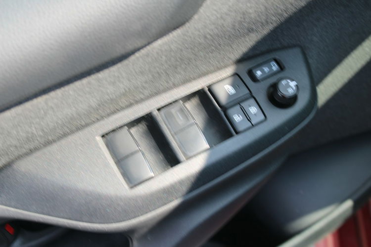 Toyota Yaris Selection Automat Kamera Asysten pasa zdjęcie 12