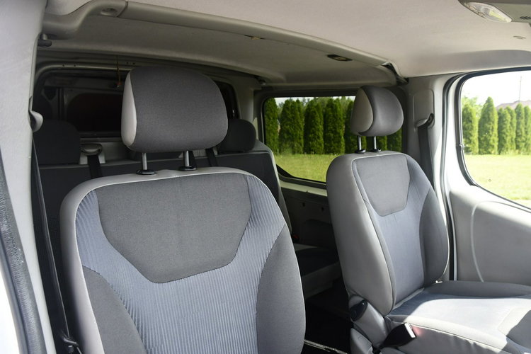 Renault Trafic 2.0dci 5 osób, zarejestrowany, klimatyzacja, zdjęcie 10