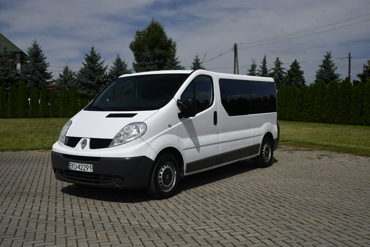 Renault Trafic 2.0dci 5 osób, zarejestrowany, klimatyzacja, zdjęcie 2