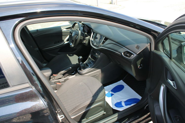 Opel Astra EDITION 131HP F-vat Salon Polska Gwarancja zdjęcie 23