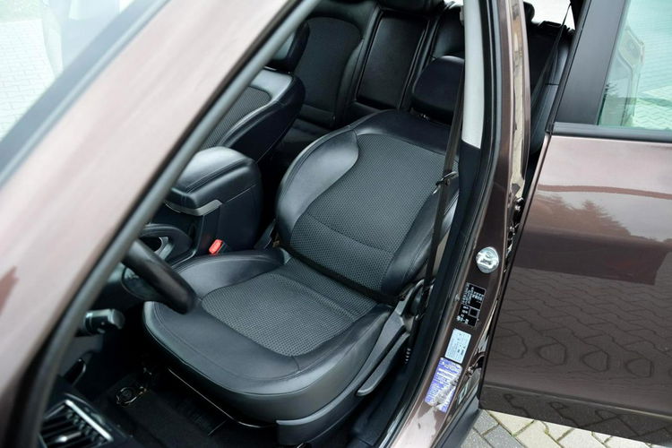 Hyundai ix35 2.0(163KM) Premium Skóry Navi Kamera Parktronic Hak zdjęcie 21