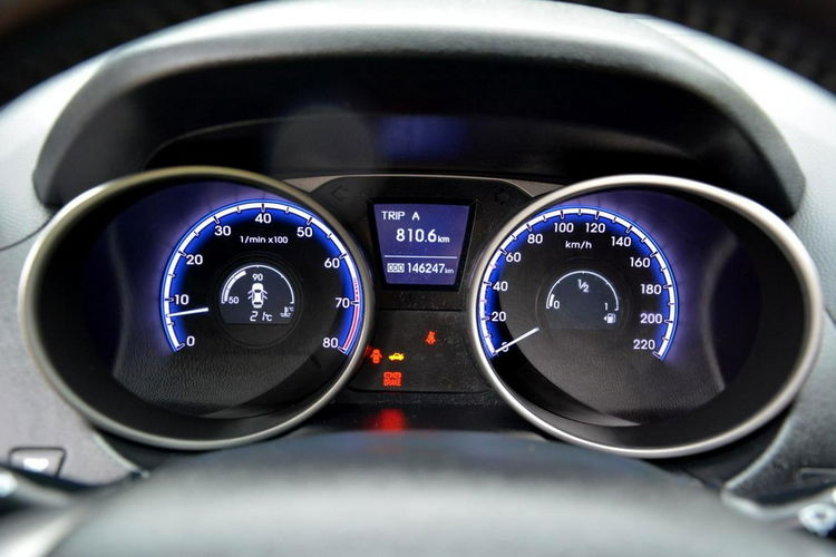 Hyundai ix35 2.0(163KM) Premium Skóry Navi Kamera Parktronic Hak zdjęcie 25